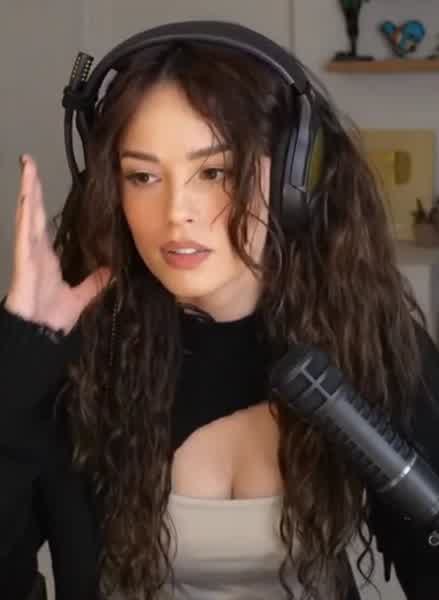 f0fec0a8739ecc69d41153e57d5b4bb7af81c4b9c2855e86fa0b1e801aafd8b2 thumbnail