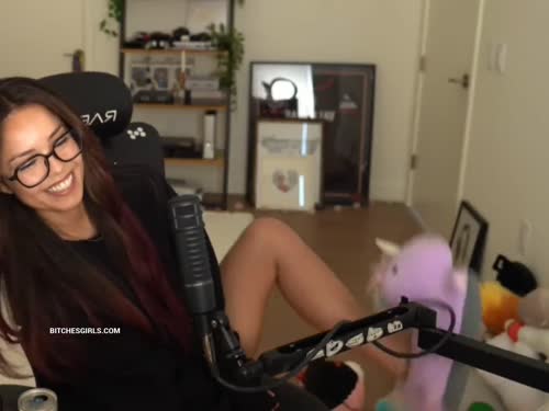 2f862a412520d5067f33cf50a38c975a15e731c35aa7eab3927c1a857b6dc6af thumbnail