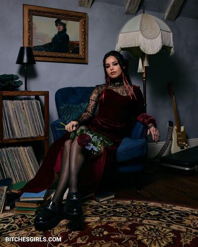 329137050981825451538827927726732647172 thumbnail